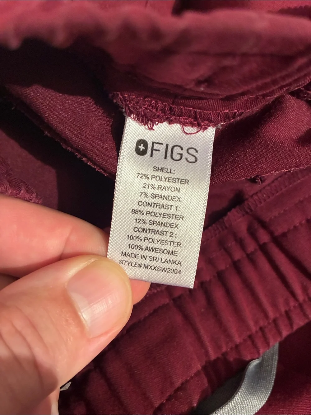 Figs Tansen Jogger Scrub Pants in Burgundy, Men’s size Large